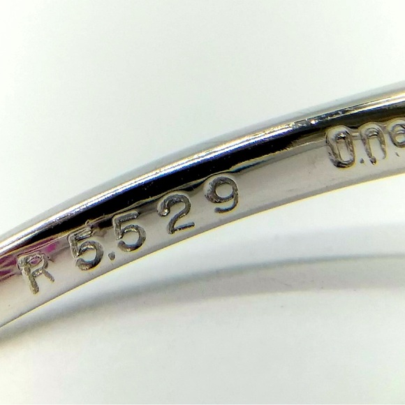 Gorgeous Natural Ruby 5.529ct Six Diamonds .09ct 18K White Gold Ring US 5.75 - Picture 6 of 8